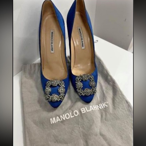 Manolo Blahnik Hangisi - Picture 4 of 12